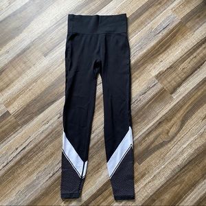 VS PINK Cool & Comfy Leggings